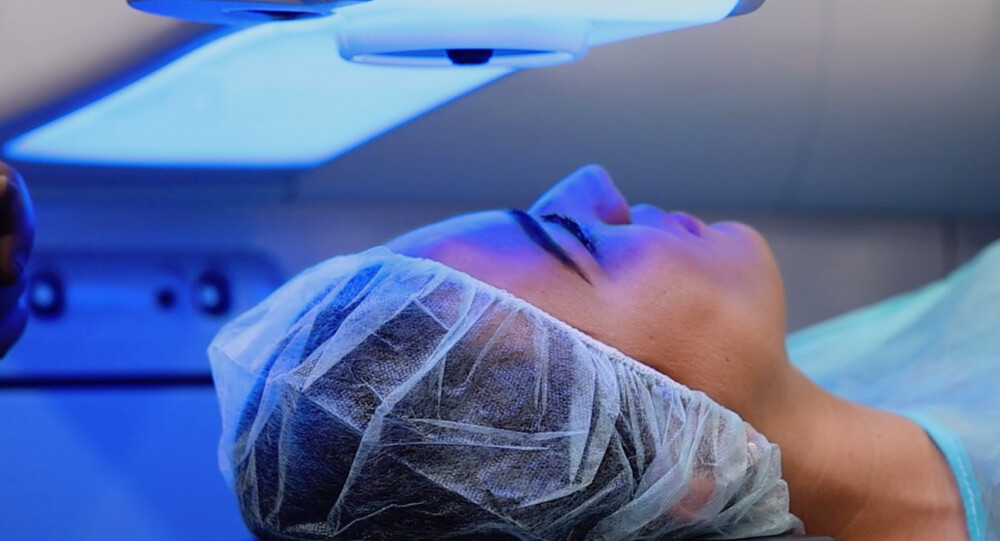 Femto LASIK Augenlaserbehandlung mit Patientin